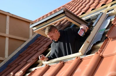 Pose de fenêtres de toit Velux à Sennely